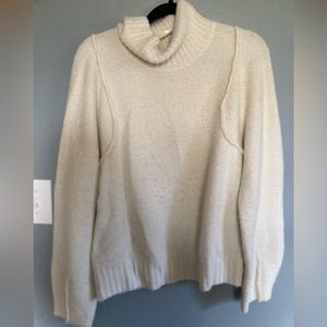GUC cream fine knit sweater